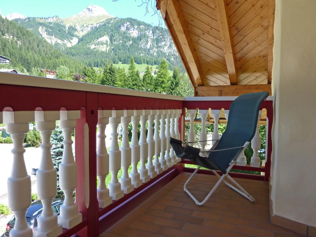 Appartamenti Majon Sotroi Campitello di Fassa Habitación foto